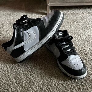 Nike Classic Black and White Low-Tops